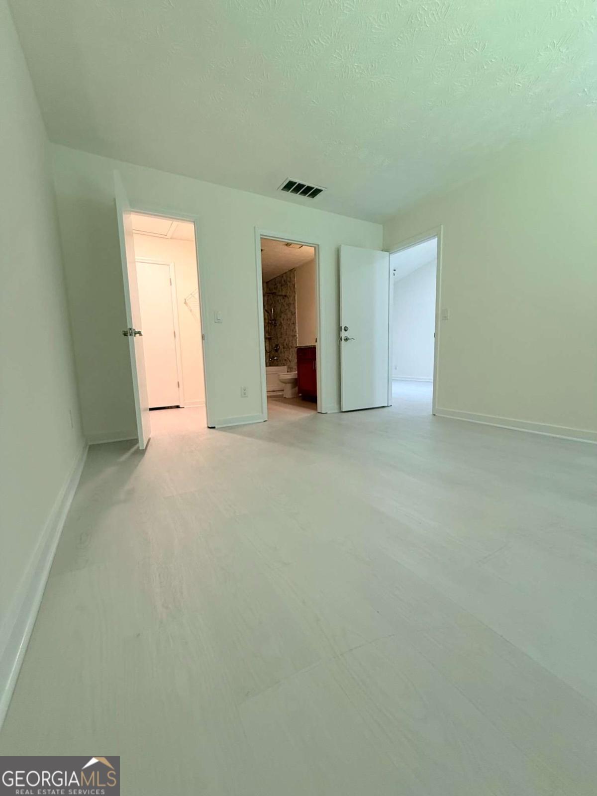 5376 Cherry Wood Drive Property Photo 17