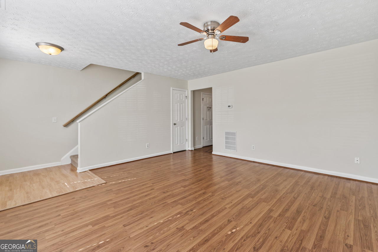 11443 South Grove Drive Property Photo 6