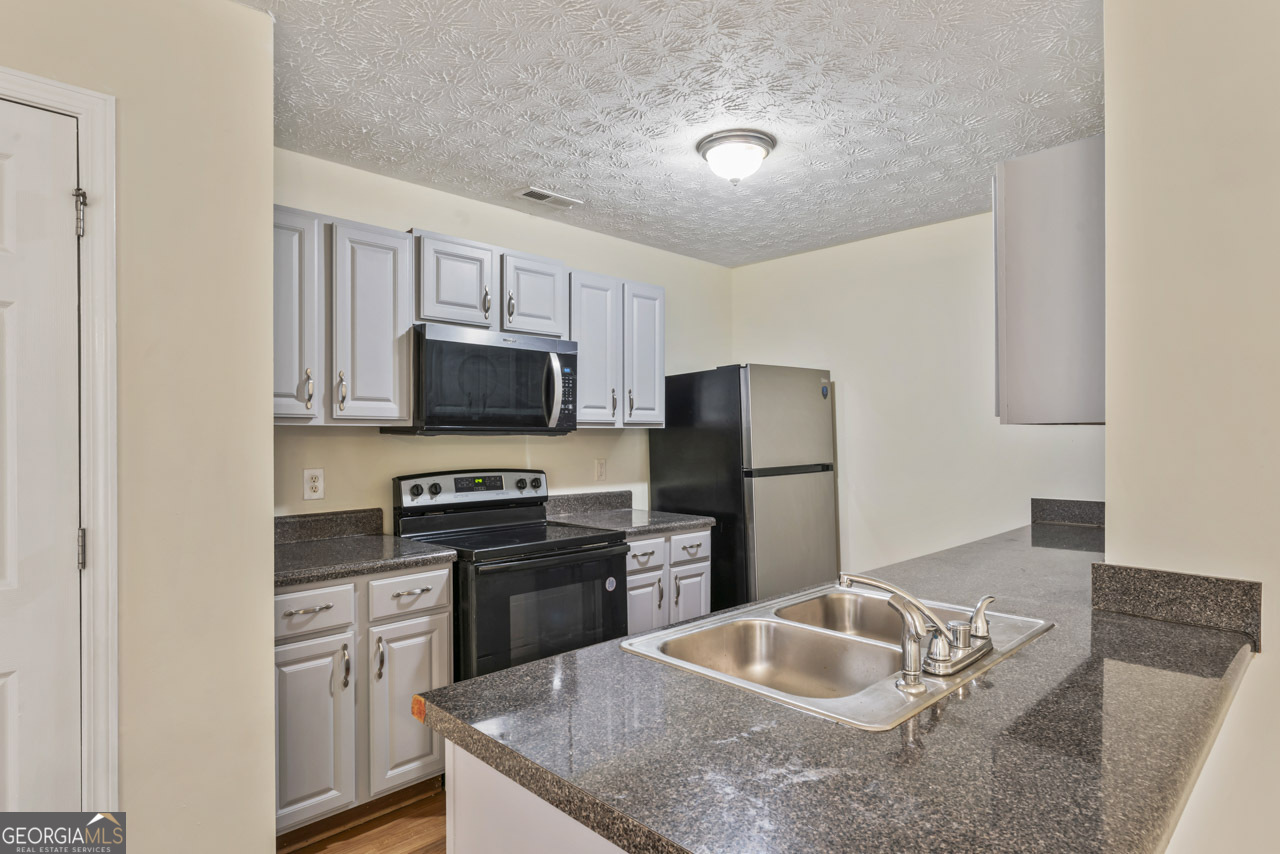 11443 South Grove Drive Property Photo 11