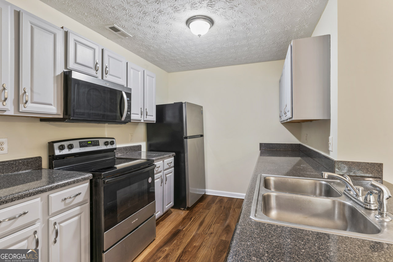 11443 South Grove Drive Property Photo 12