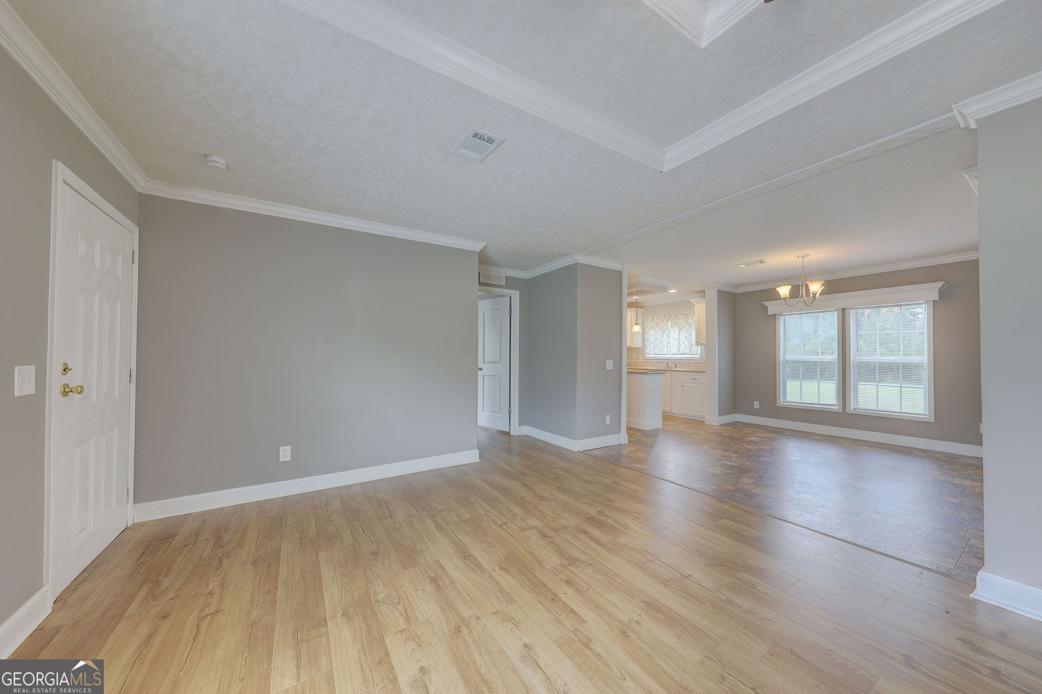 1177 Egg And Butter Road N Property Photo 7