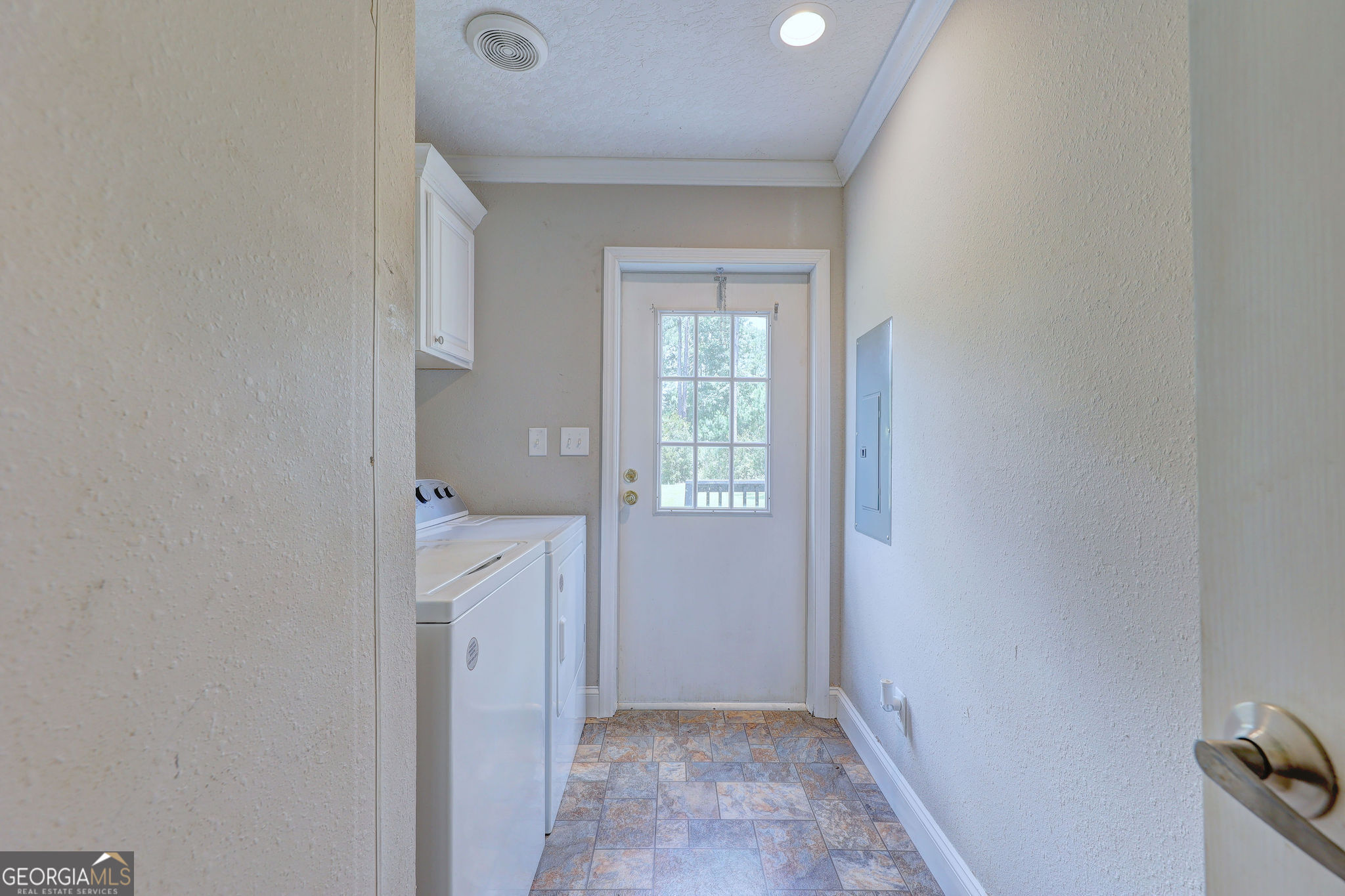1177 Egg And Butter Road N Property Photo 20