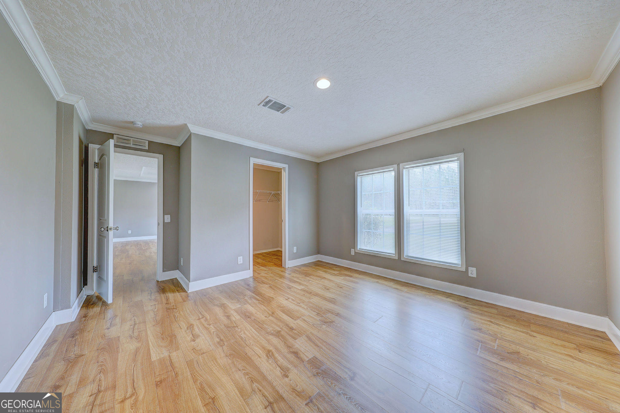 1177 Egg And Butter Road N Property Photo 24
