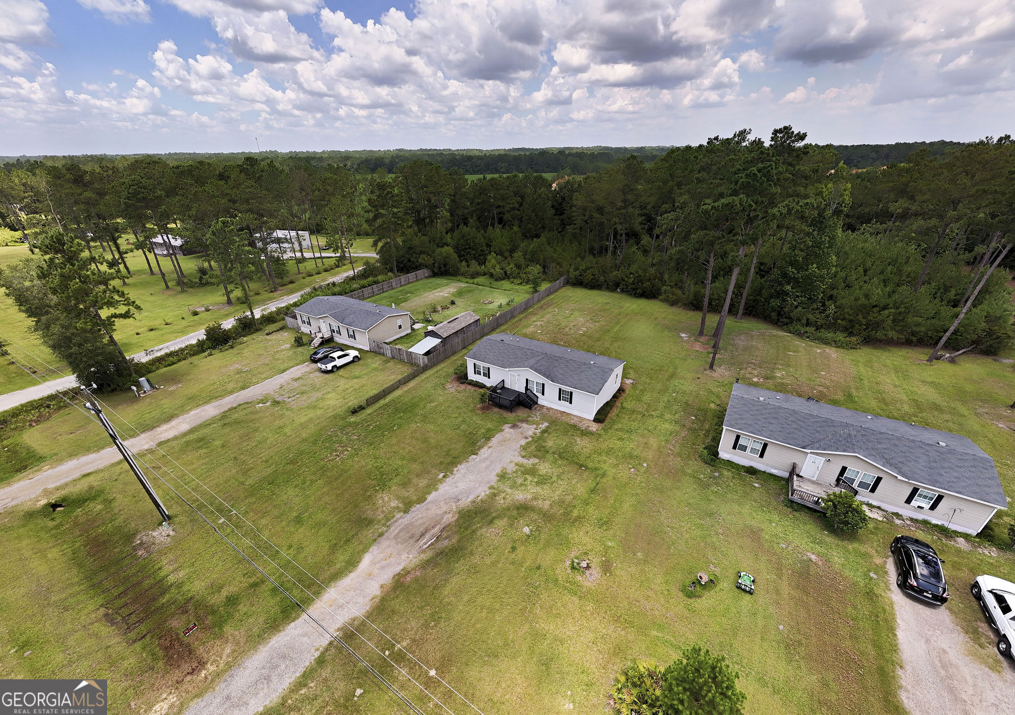 1177 Egg And Butter Road N Property Photo 34
