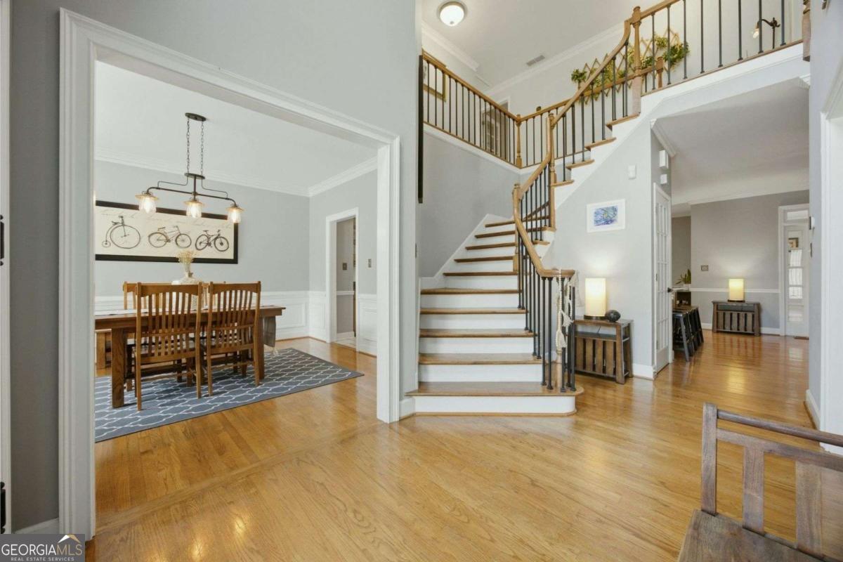 1390 Rivershyre Parkway Property Photo 2