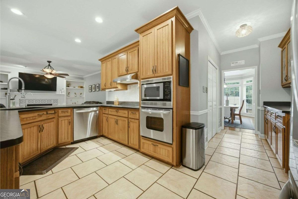 1390 Rivershyre Parkway Property Photo 14