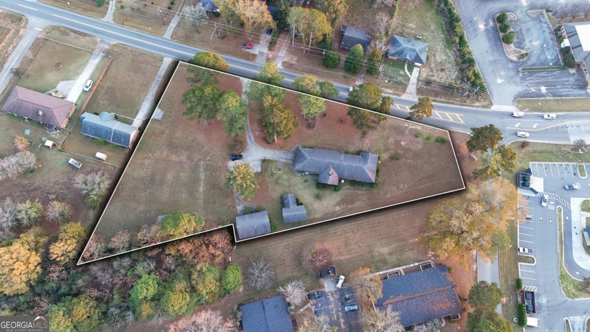 1231 Dunlap Property Photo 1
