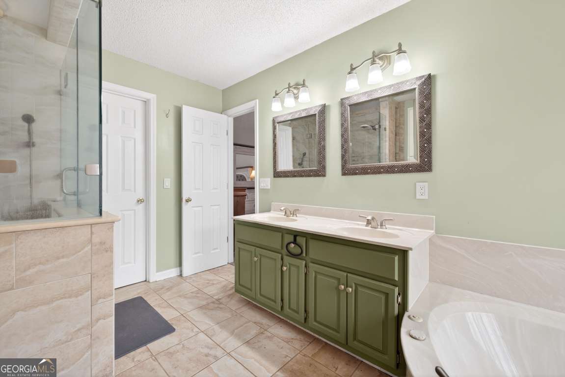 241 Staghorn Trail Property Photo 14