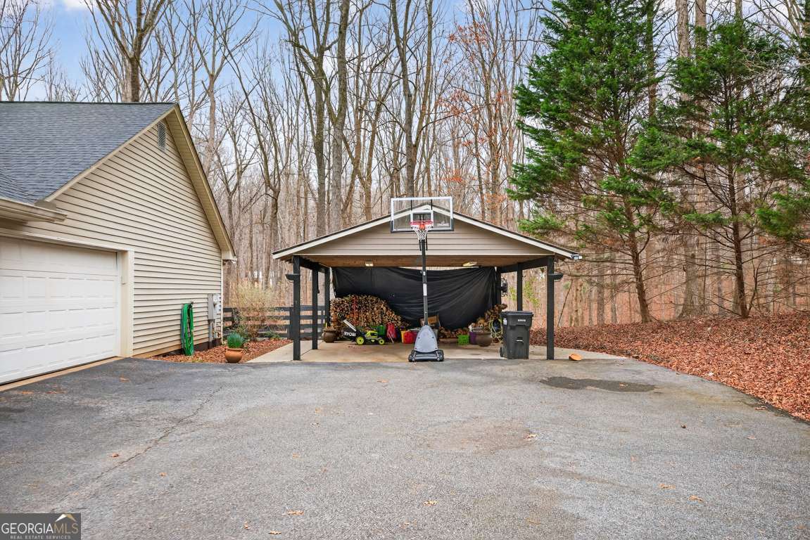 241 Staghorn Trail Property Photo 24