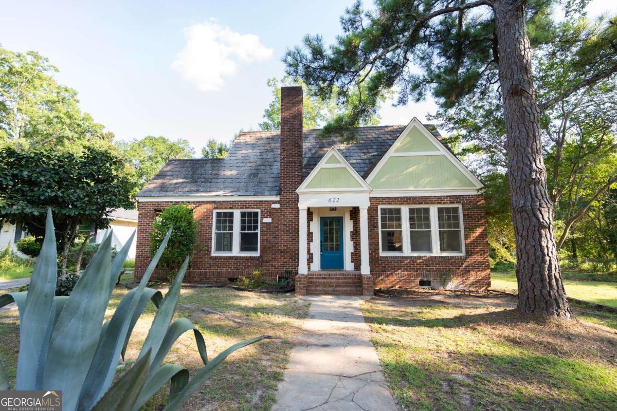 622 Whitney Avenue Property Photo 2