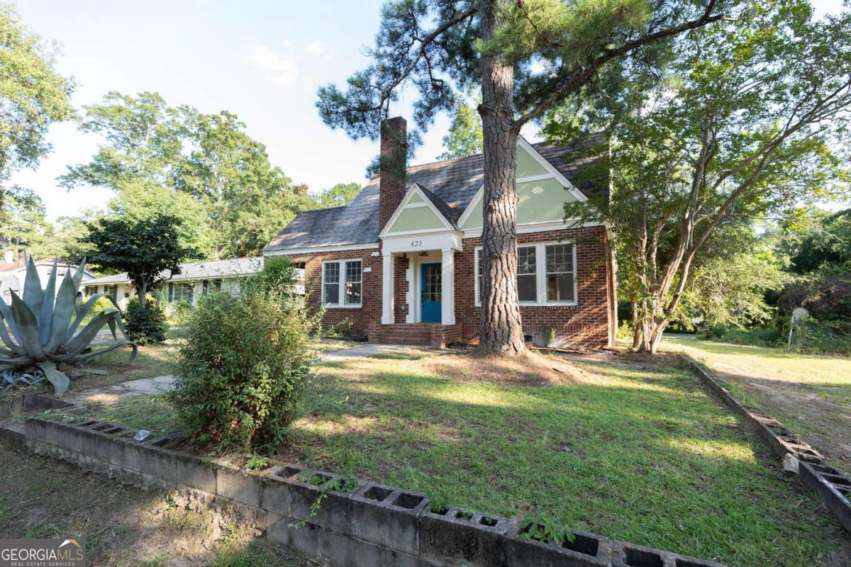 622 Whitney Avenue Property Photo 3