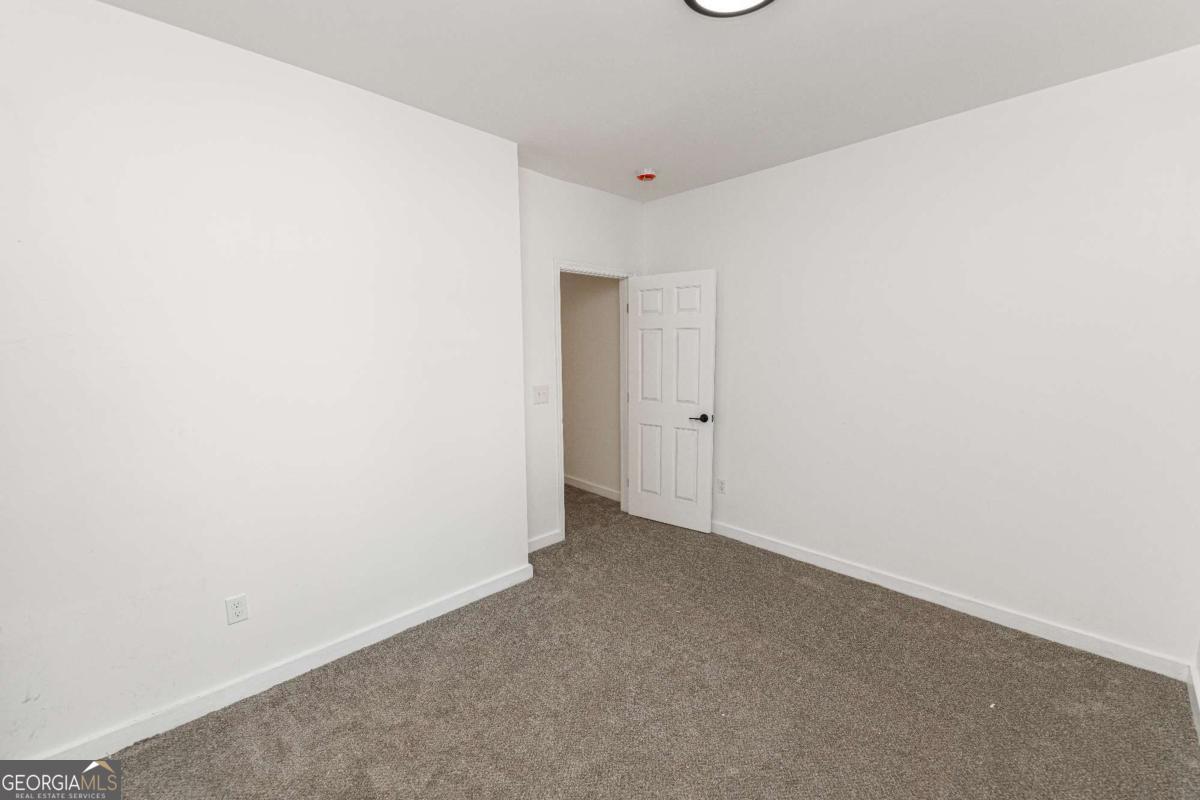 622 Whitney Avenue Property Photo 35