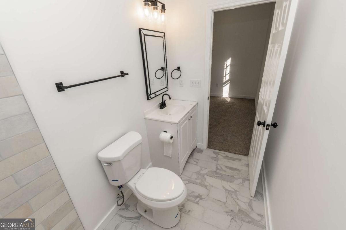 622 Whitney Avenue Property Photo 38