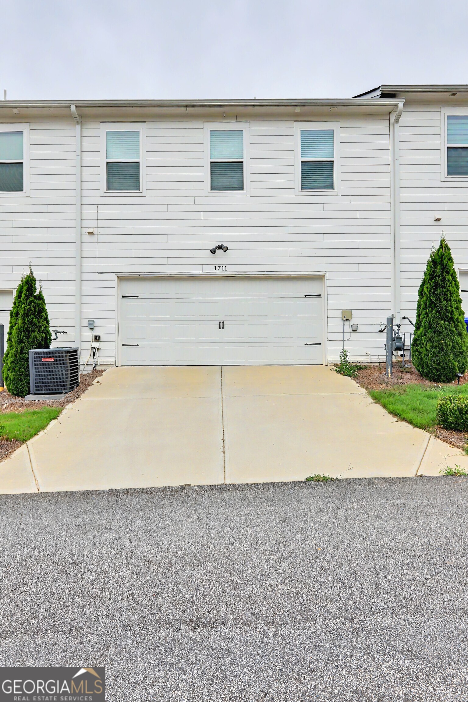 1711 Prospect Way Property Photo 5