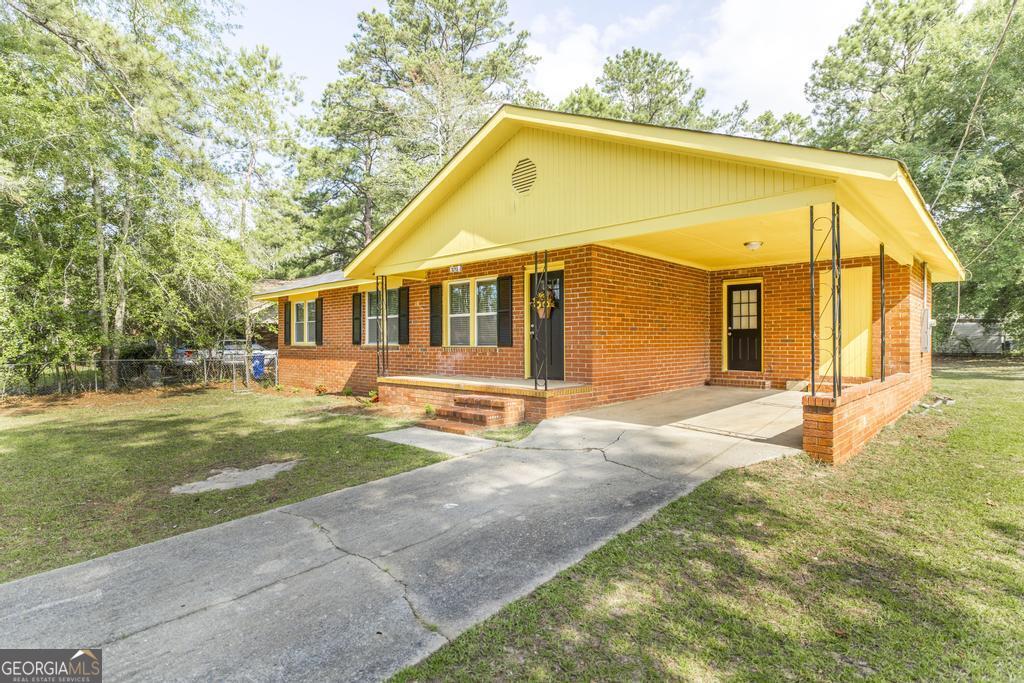 701 Magnolia Drive Property Photo 4