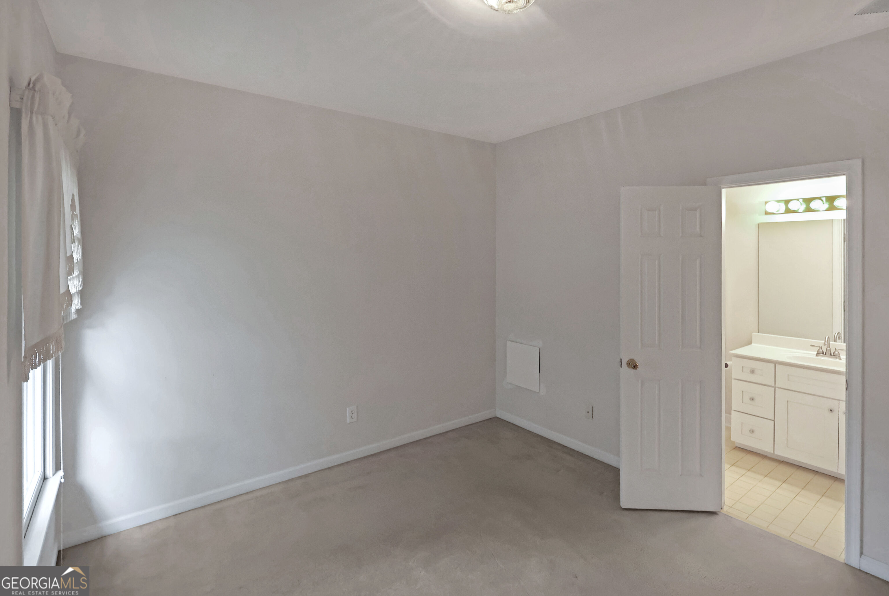 2813 Colleton Drive Property Photo 19