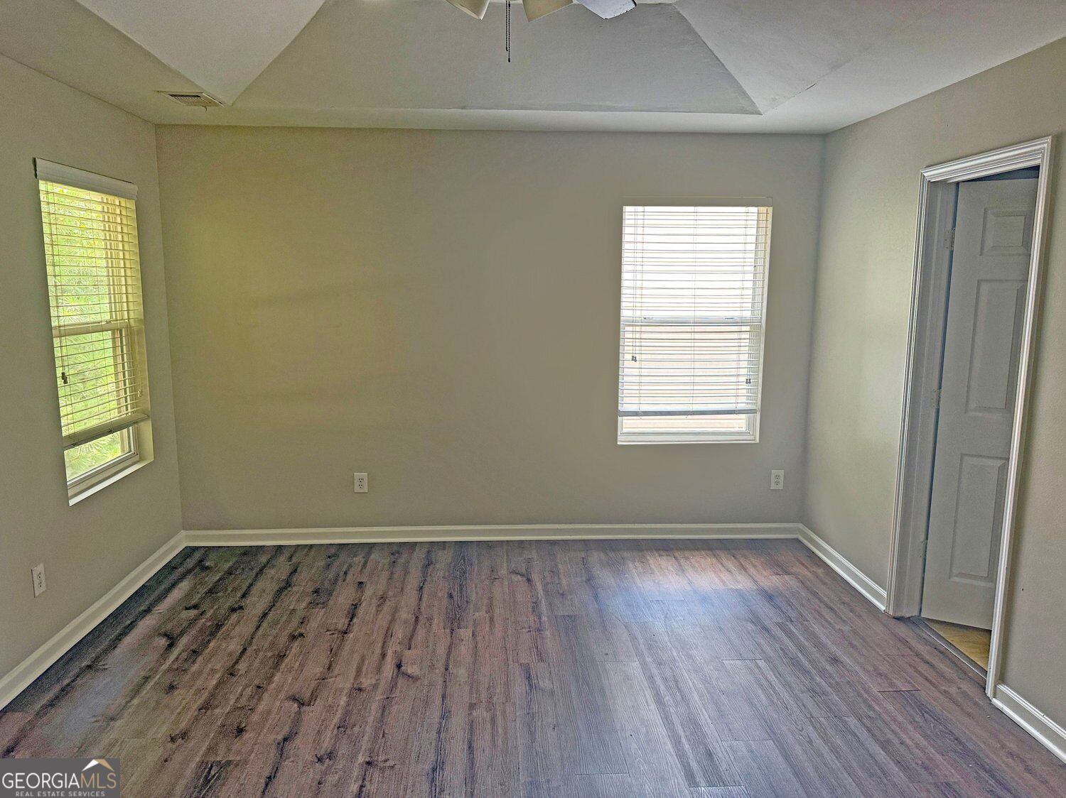 2734 Jordan Lane Property Photo 36