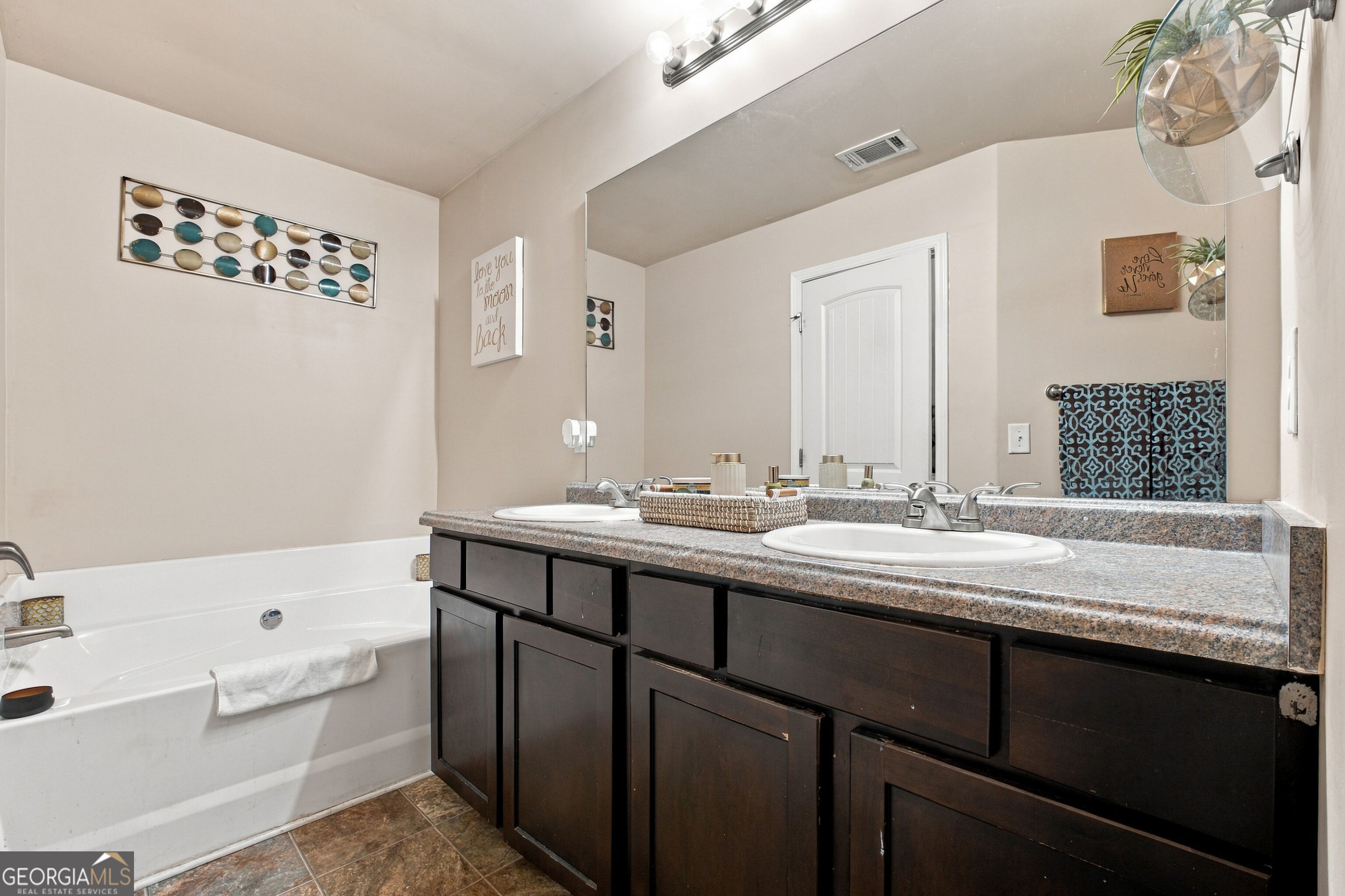 265 Swem Court Property Photo 13