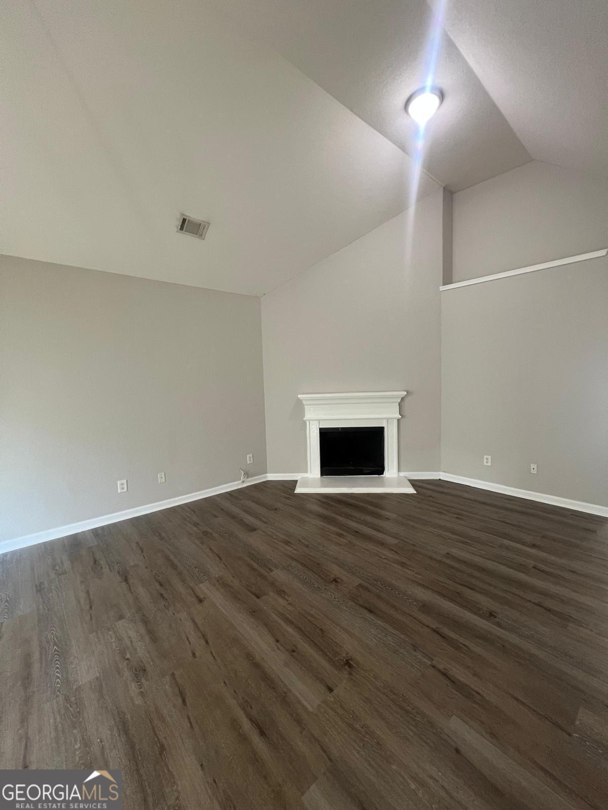 4649 Ravenwood Loop Property Photo 3