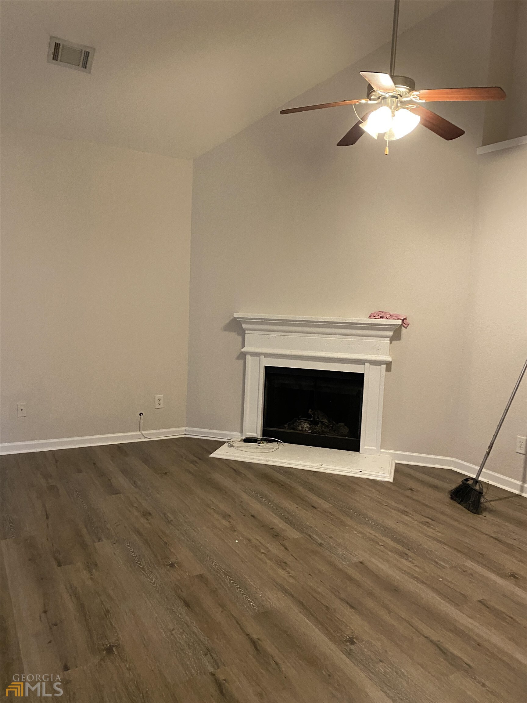 4649 Ravenwood Loop Property Photo 6