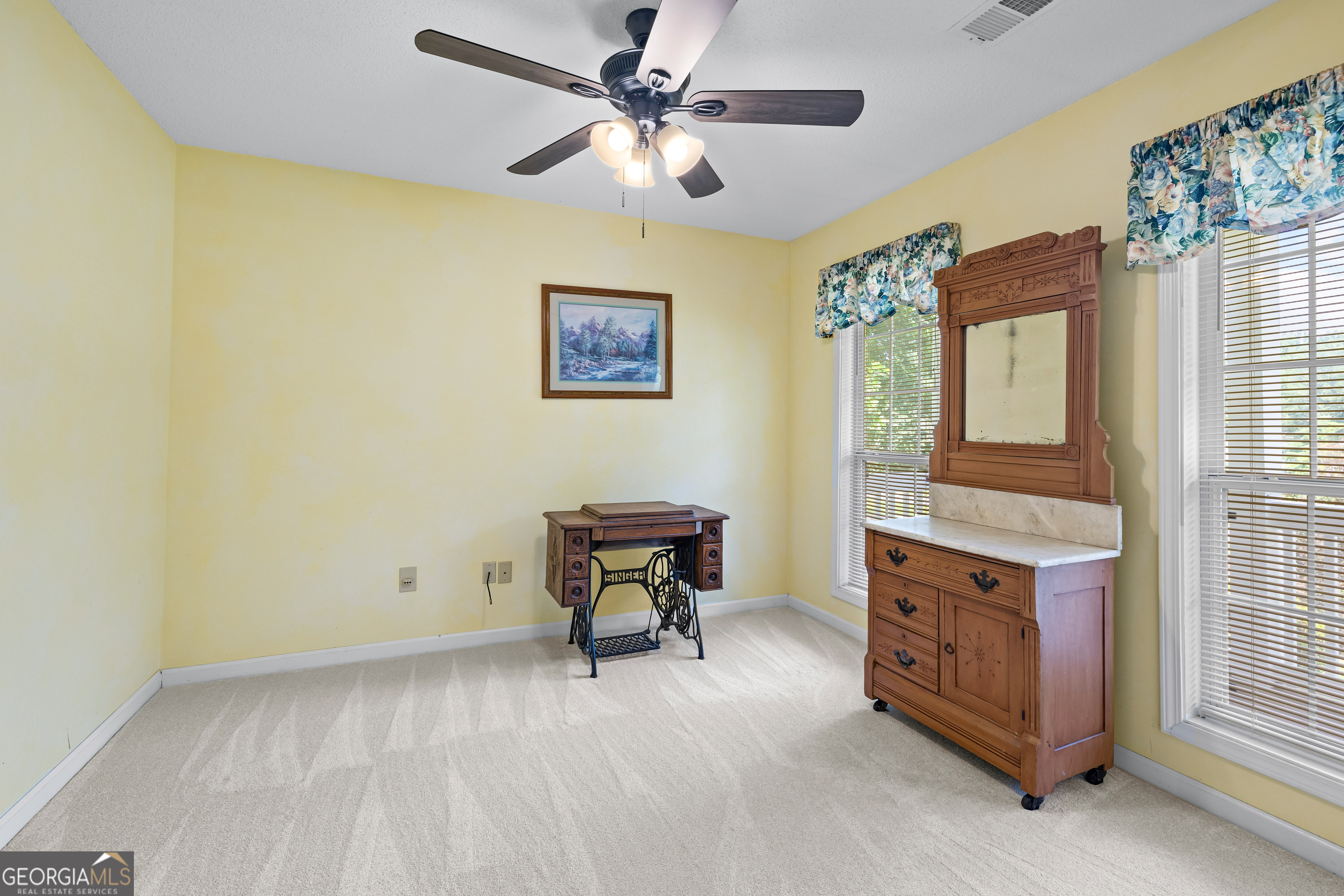 47 Nanette Drive Property Photo 6