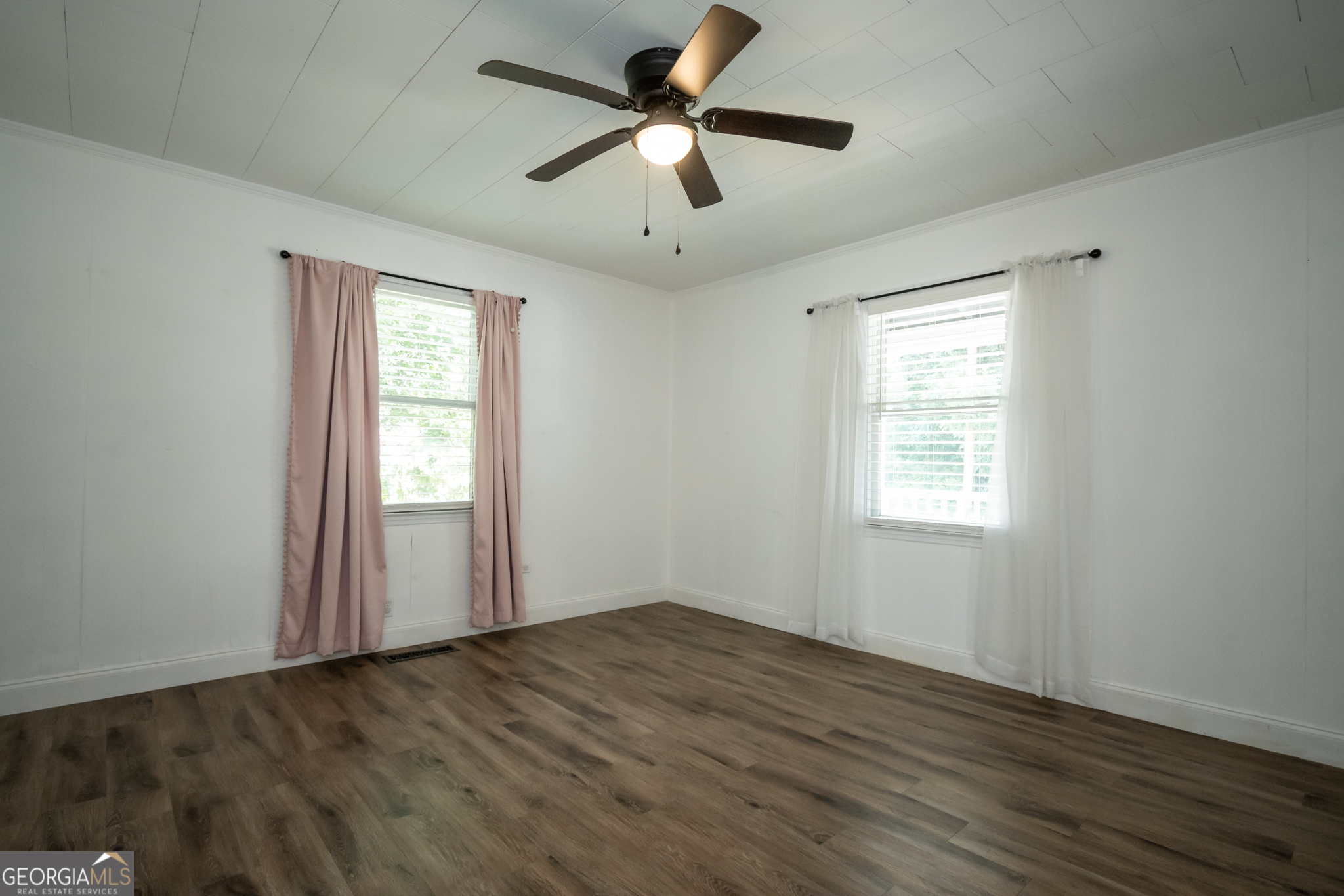 64 Madison Property Photo 19