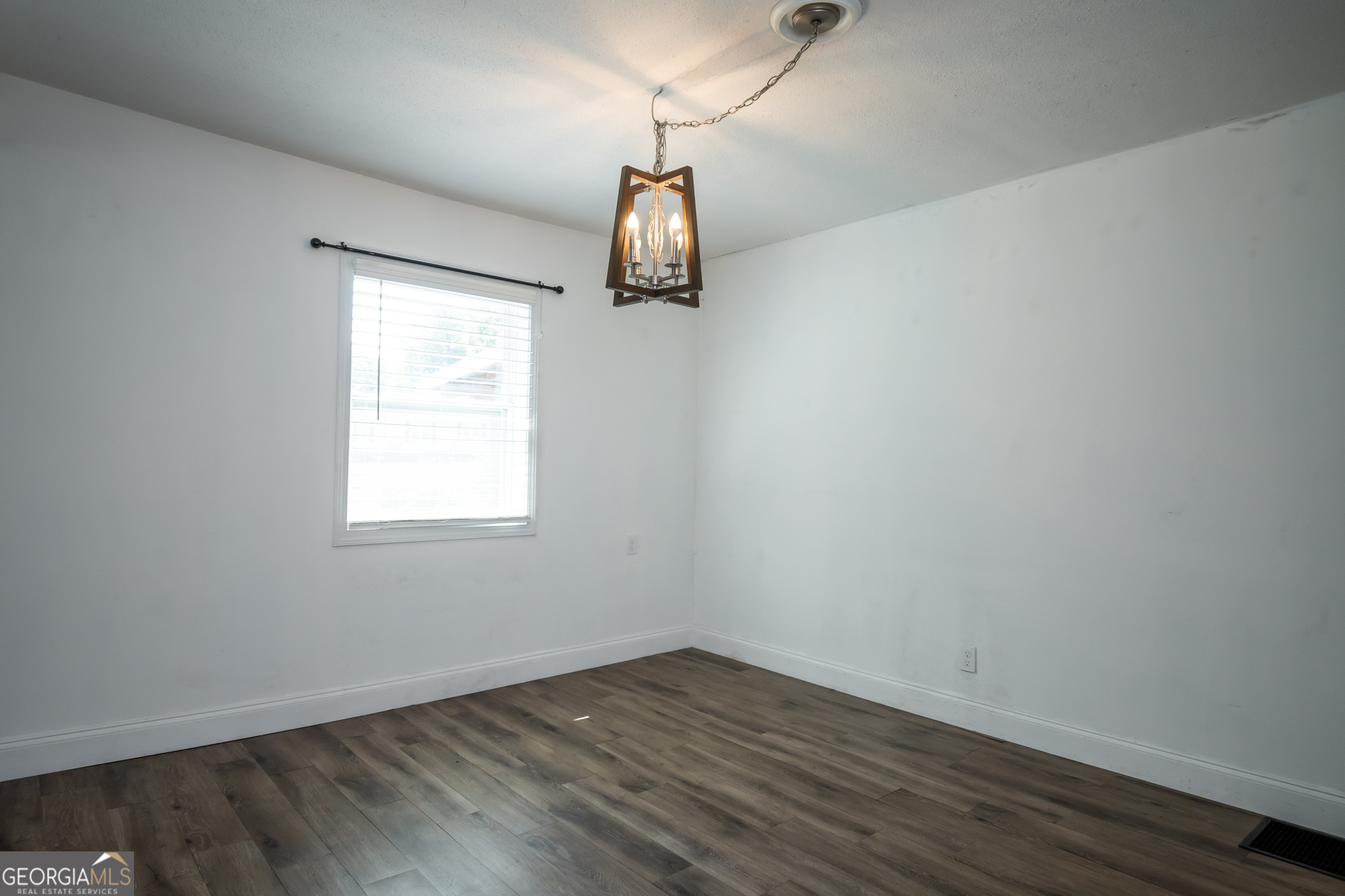 64 Madison Property Photo 20