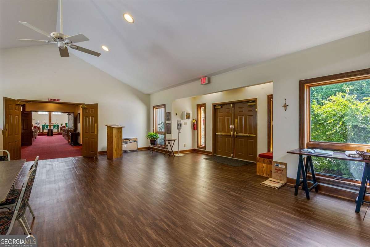 823 Forge Mill Property Photo 17