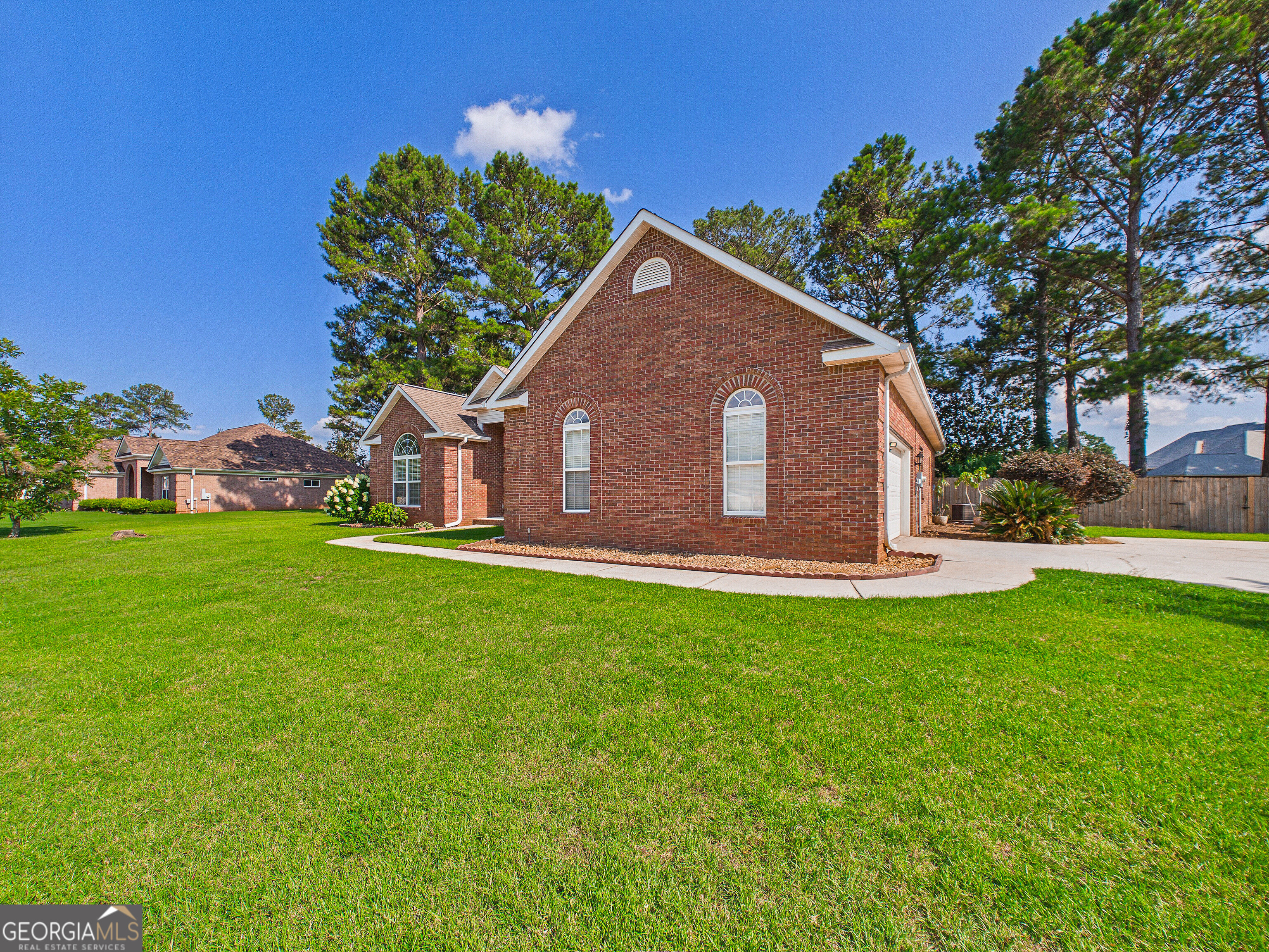 503 Victoria Circle Property Photo 74