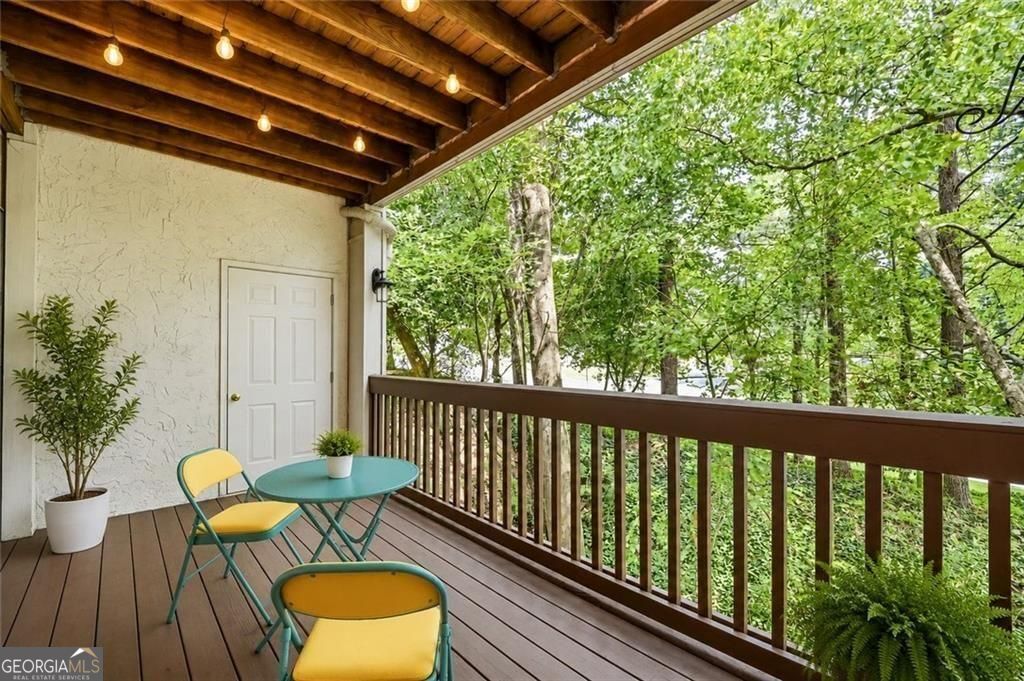 483 Sherman Way Property Photo 16