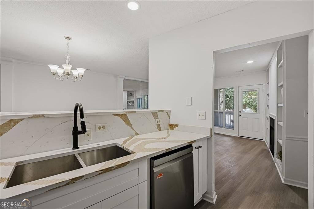 483 Sherman Way Property Photo 27