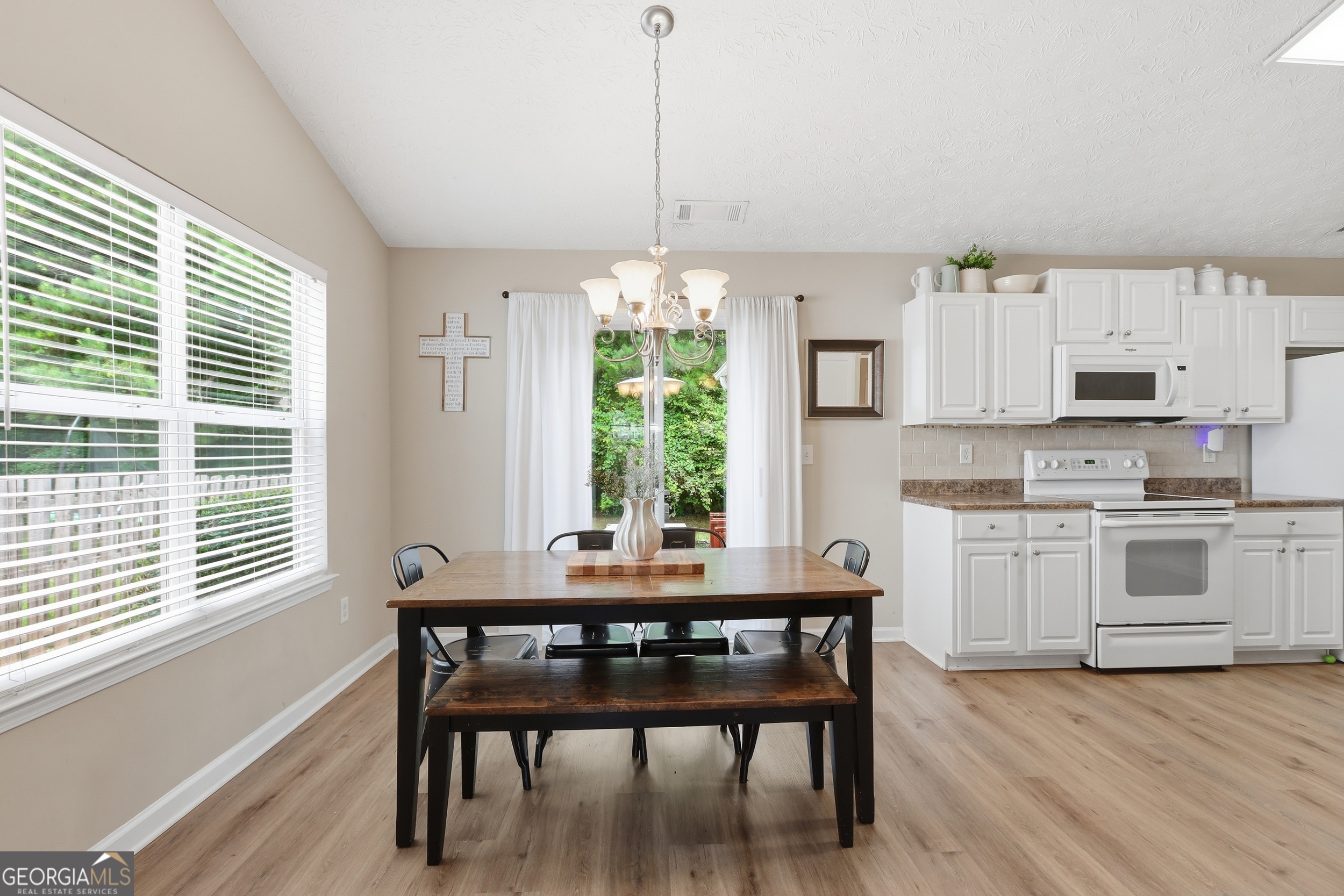 175 Summerbrook Road Property Photo 8