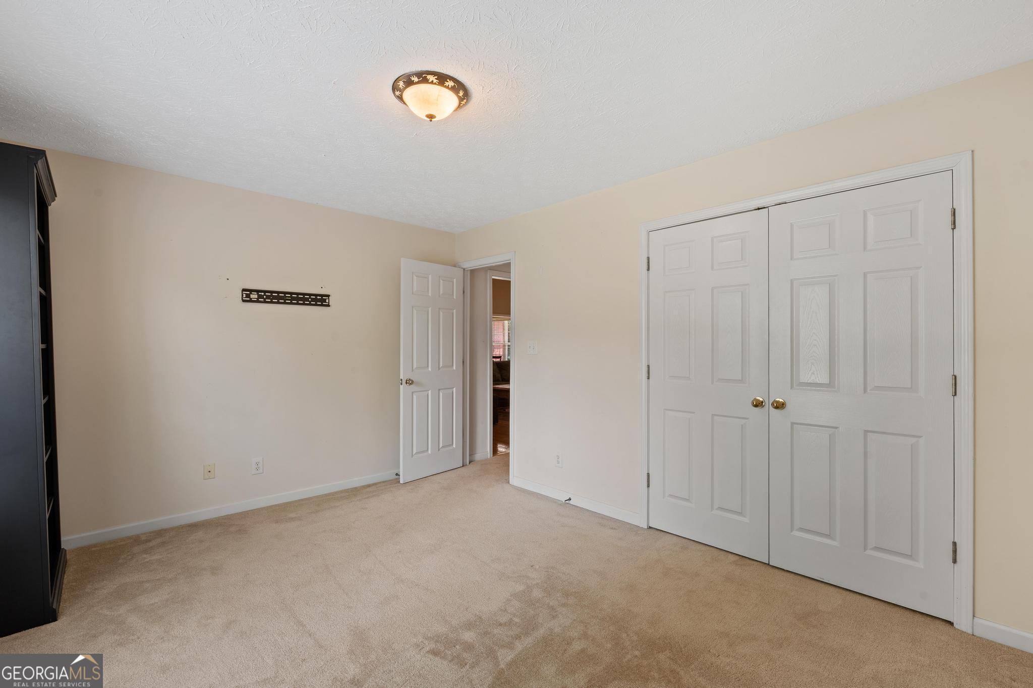925 Champions Way Property Photo 28