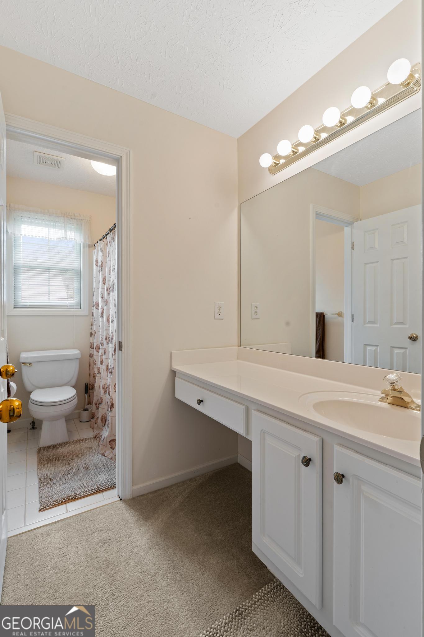 925 Champions Way Property Photo 32