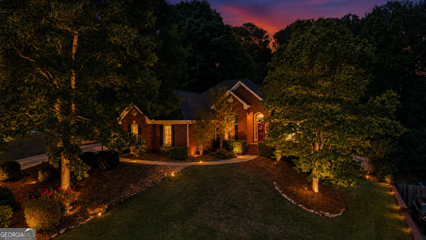 850 Ivy Ridge Drive Property Photo 2