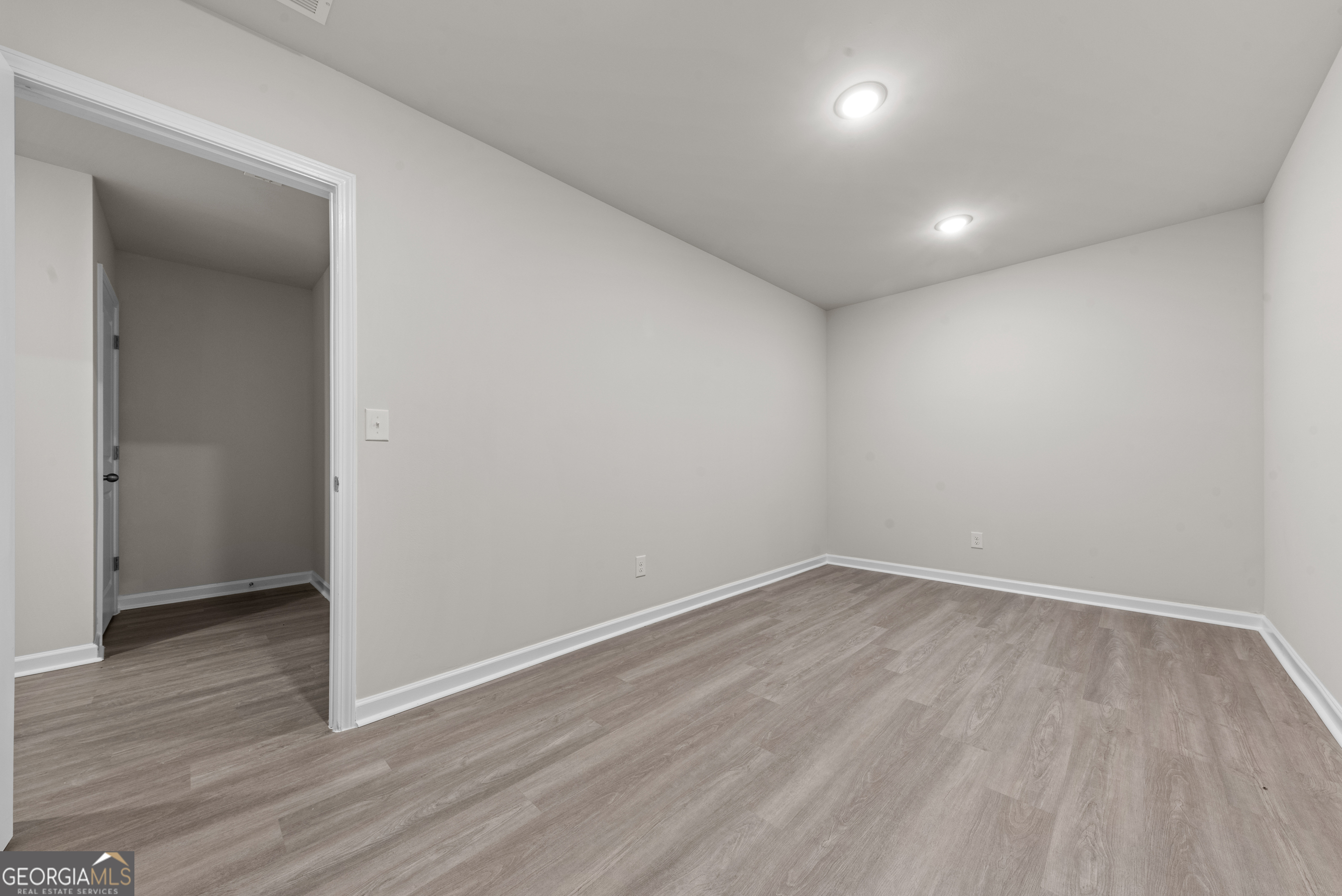 104 Crane Lane # 27a Property Photo 39
