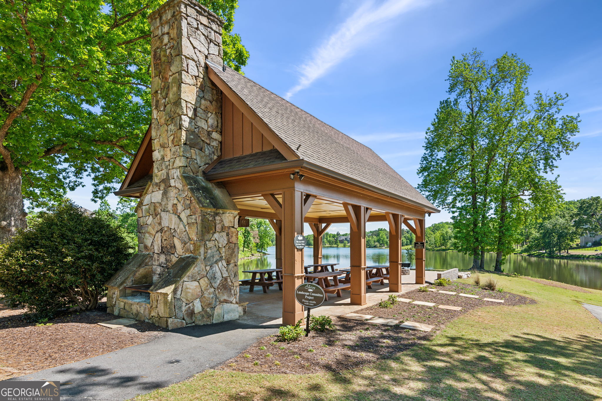 7013 River Rock Drive Property Photo 56
