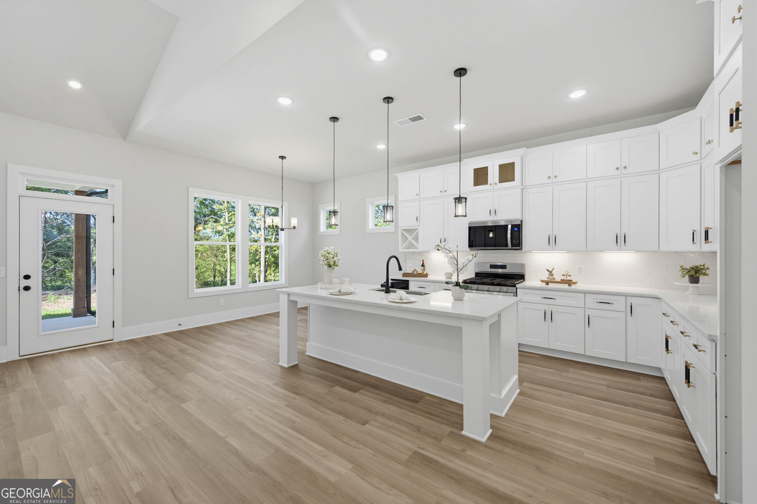 4835 Price Road Property Photo 14