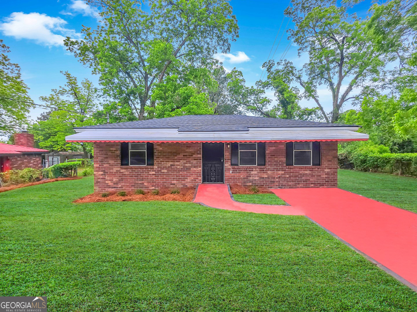3911 5th Street Property Photo 1