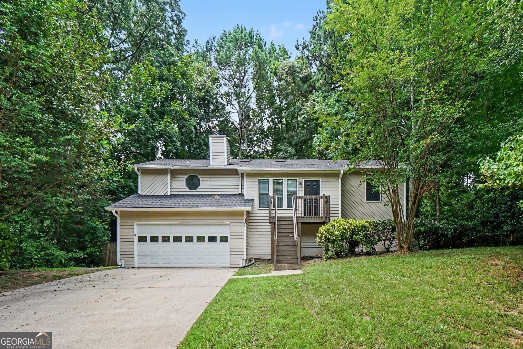 2511 Deerfield Drive NW Property Photo 1
