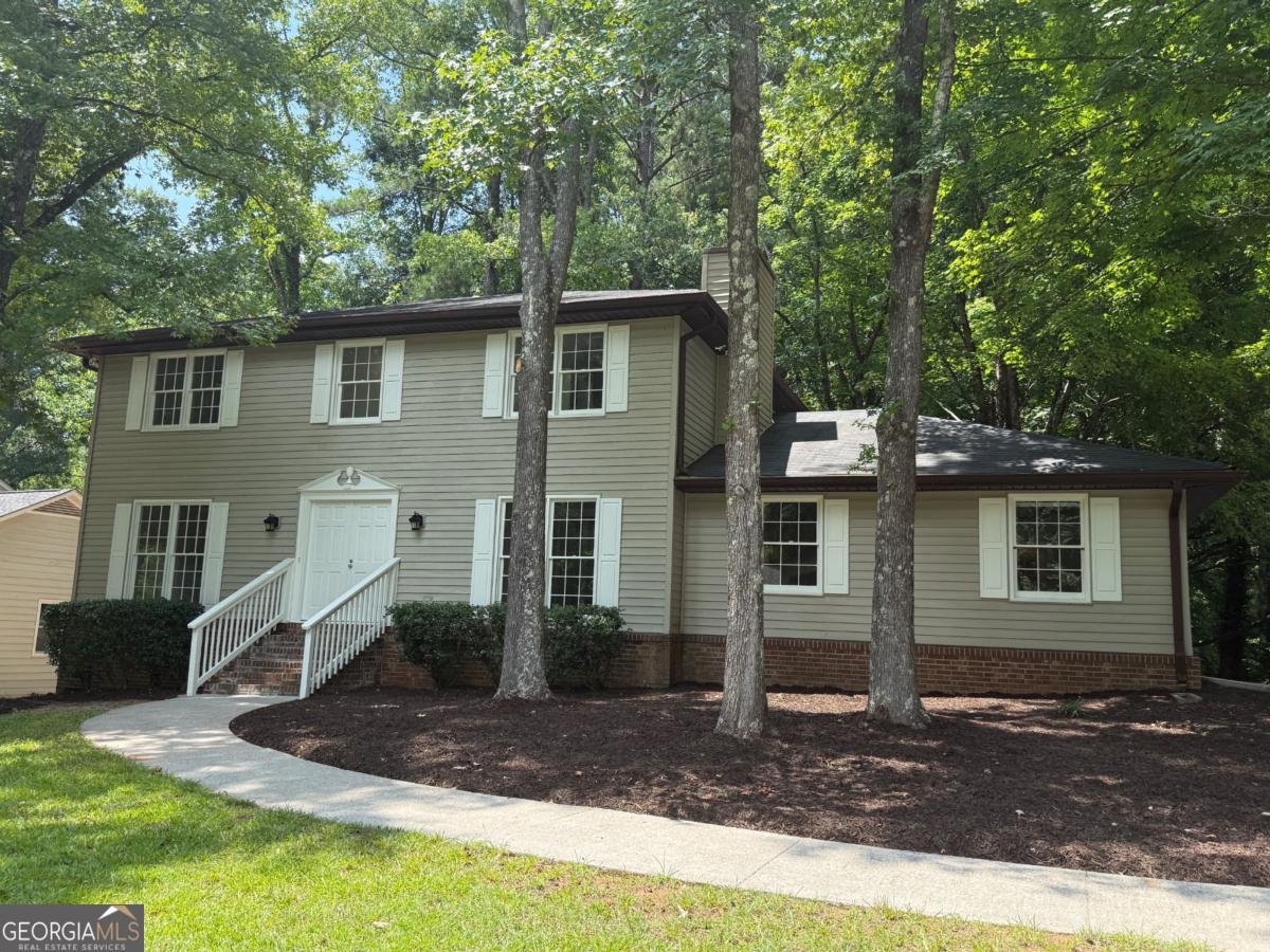 5264 Golfcrest Circle Property Photo 2