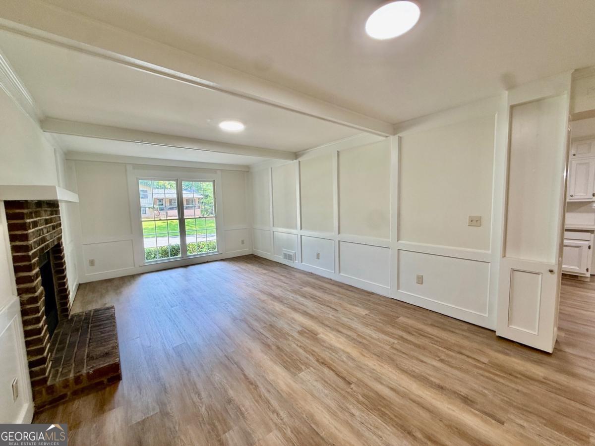 5264 Golfcrest Circle Property Photo 4