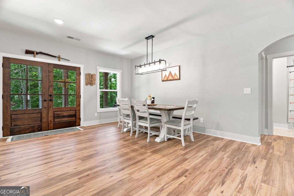 1684 Fairview Road Property Photo 4