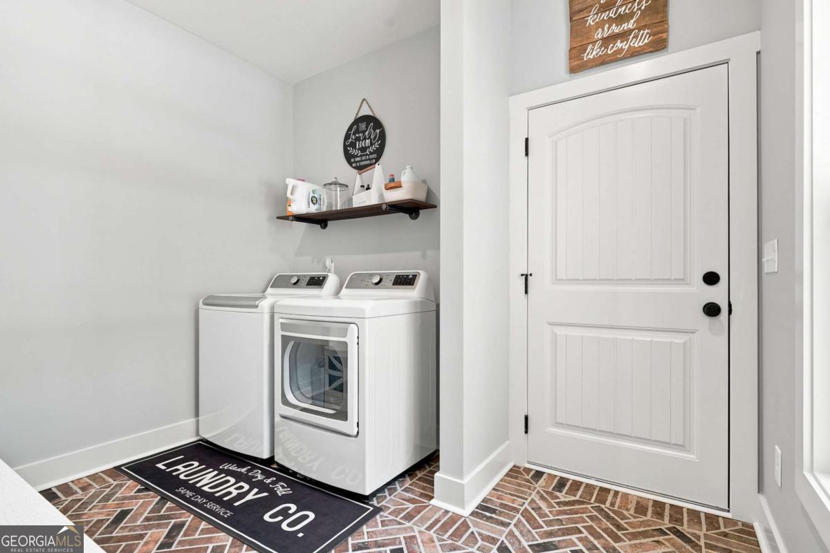 1684 Fairview Road Property Photo 29
