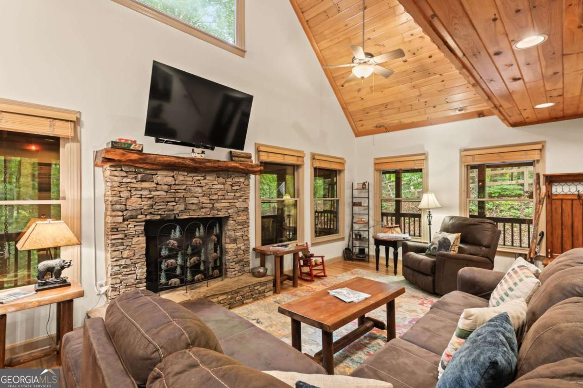 398 Mountain Tops Circle Property Photo 5