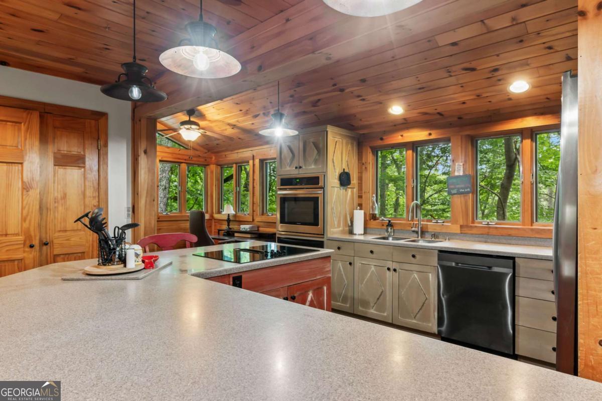 398 Mountain Tops Circle Property Photo 11