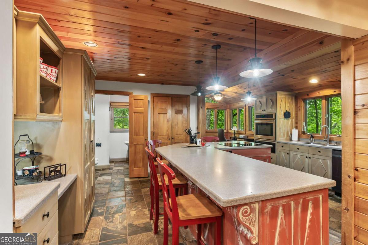 398 Mountain Tops Circle Property Photo 14