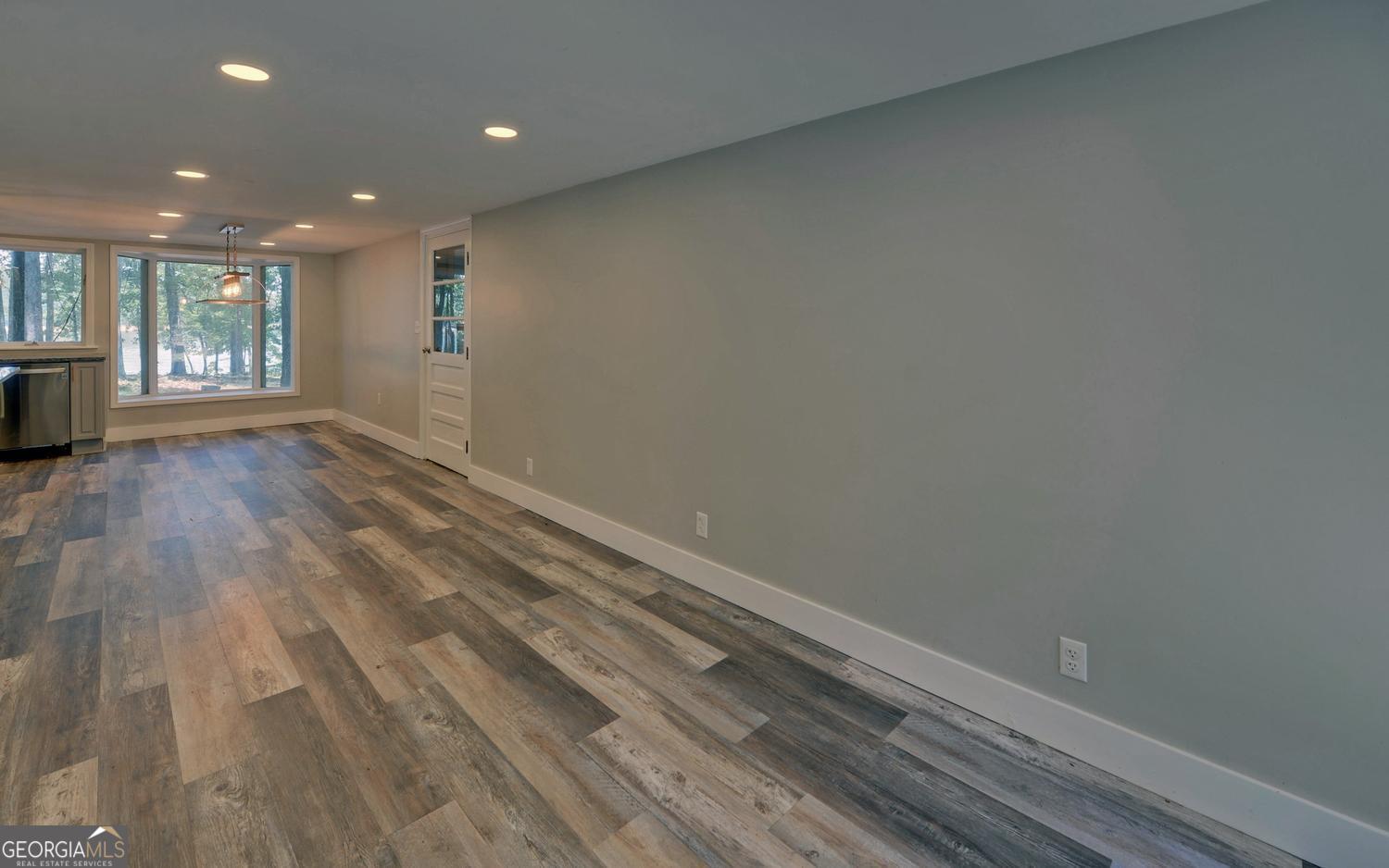 149 Foxtail Drive Property Photo 4