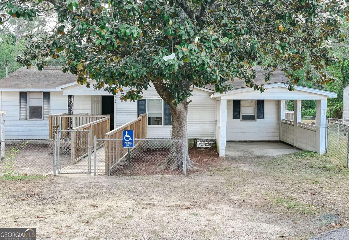 204 Best Street Property Photo 1