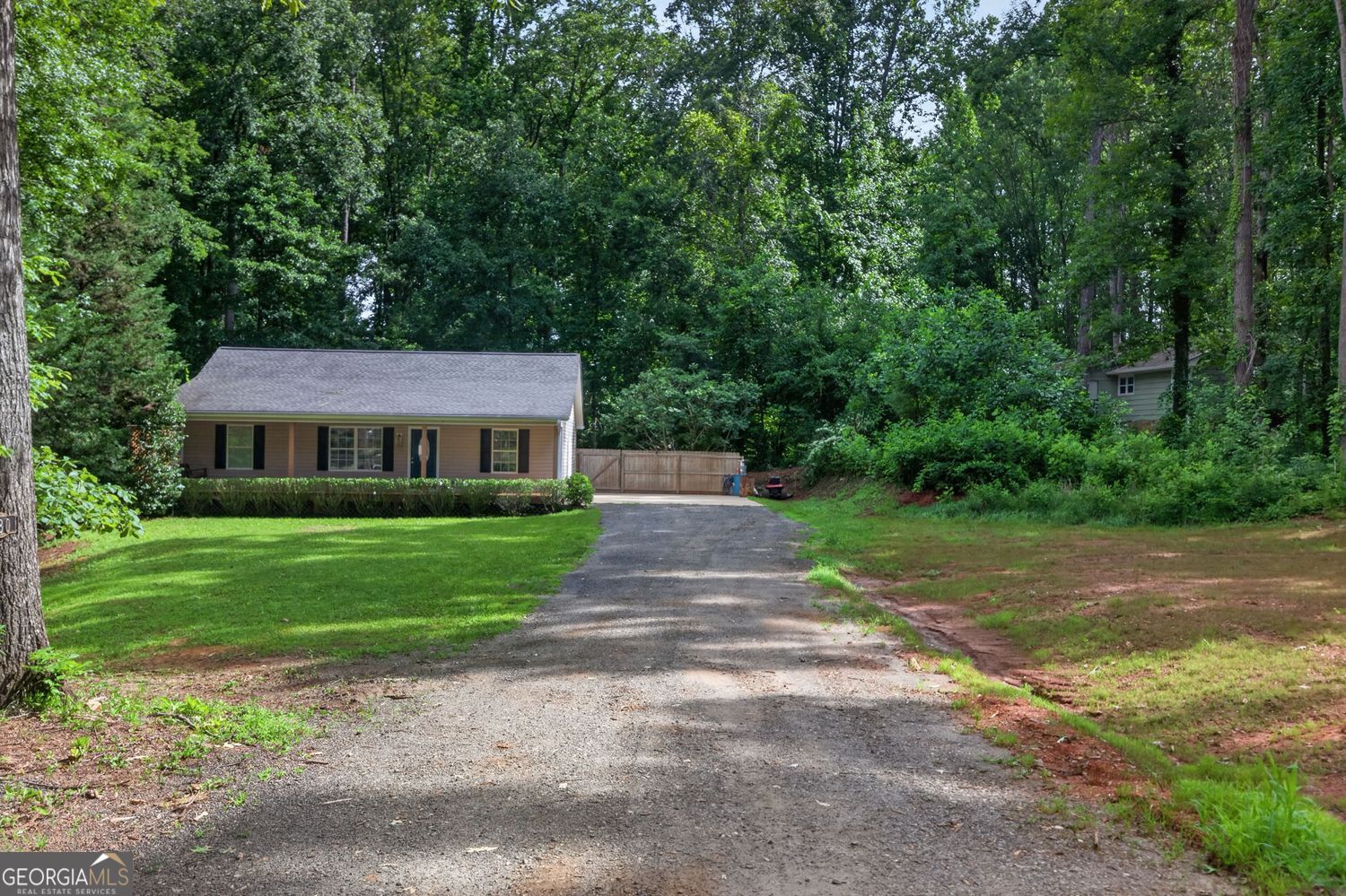 180 Mccready Drive Property Photo 2